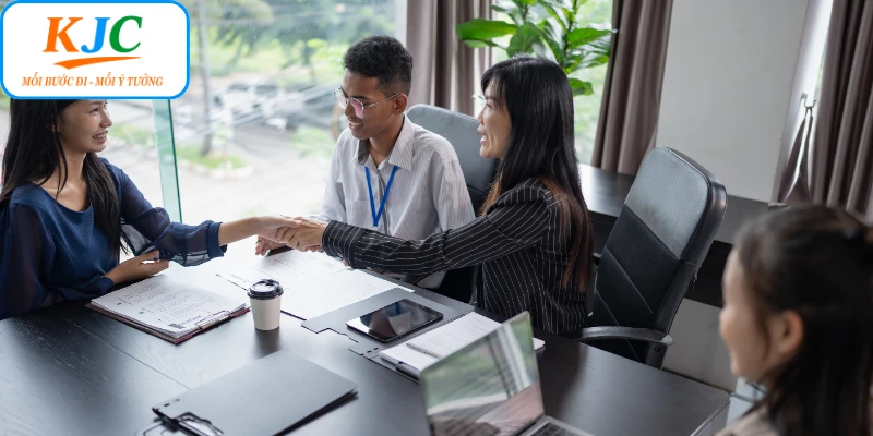 Chinh phục thách thức nghề nghiệp khi làm việc ở Campuchia