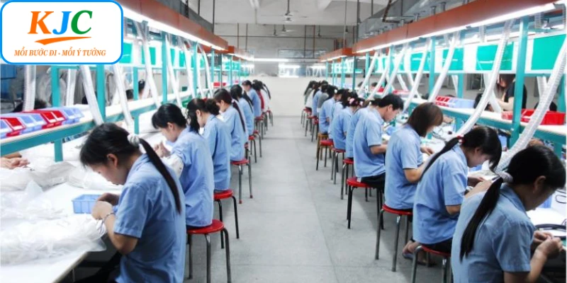 Tình hình xuất khẩu lao động Campuchia và vai trò của KJC